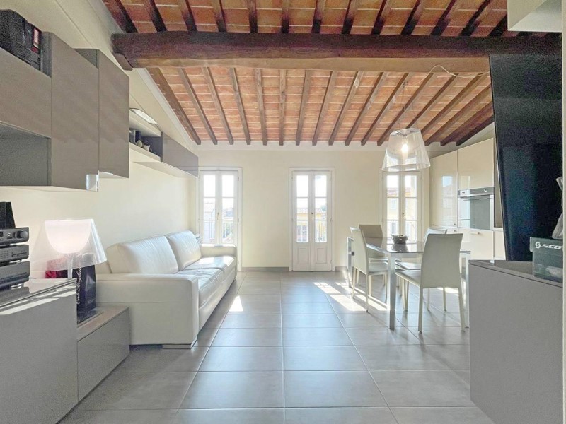 Quadrilocale in Vendita a Capannori, 209'000&euro;, 75 m², arredato