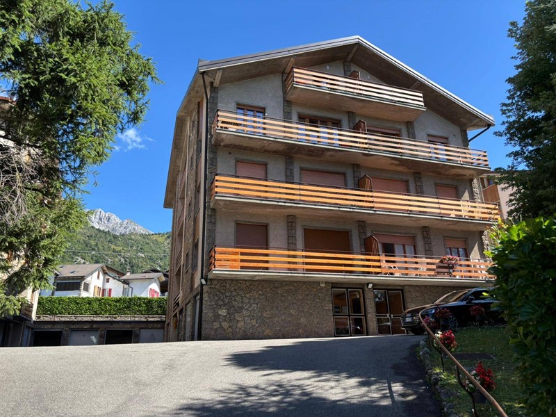 Trilocale in Affitto a Castione della Presolana, 70 m²