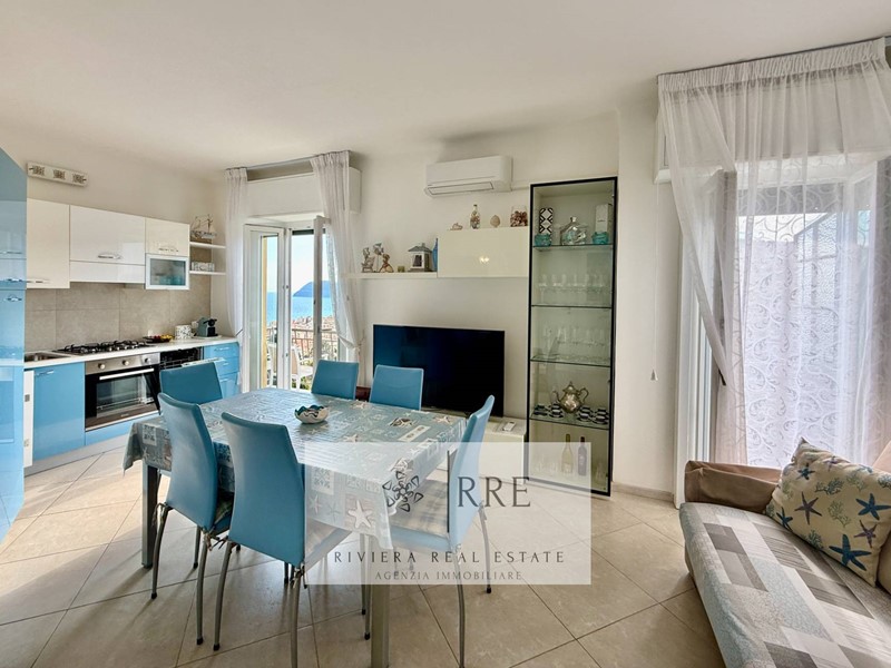 Trilocale in Vendita a Alassio, 480'000&euro;, 64 m²