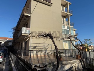 Appartamento in Vendita a Riposto, 69'000&euro;, 112 m²