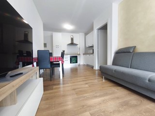 Trilocale in Vendita a Clusone, 185'000&euro;, 77 m²
