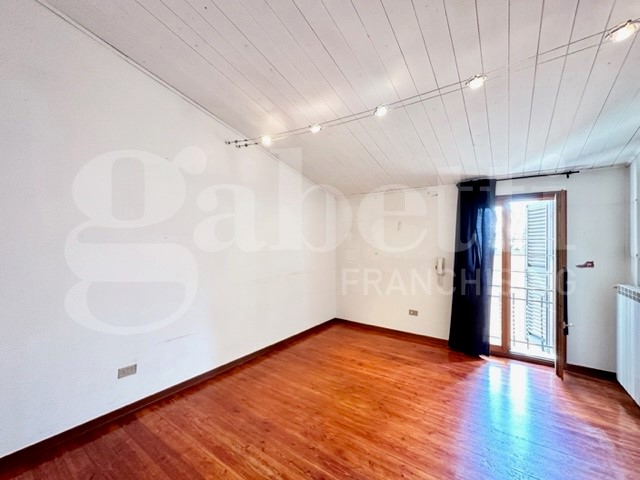 Appartamento in Vendita a Faenza, 400'000&euro;, 238 m², con Box