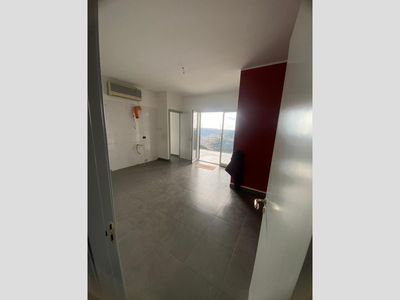 Attico in Vendita a Modica, zona MODICA ALTA, 120'000&euro;, 210 m², con Box