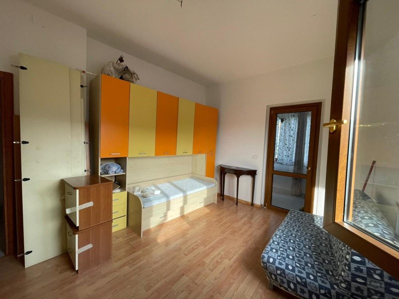 Trilocale in Vendita a Empoli, zona Sant'Andrea, 119'000&euro;, 70 m², arredato, con Box