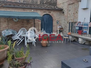 Appartamento in Vendita a Siena, 450'000&euro;, 165 m²