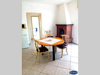 Trilocale in Vendita a Viareggio, zona Torre Del Lago Puccini, 169'000&euro;, 70 m²