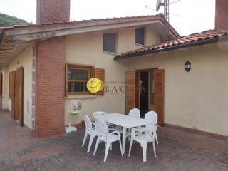 Attico in Vendita a Greve in Chianti, zona San Polo In Chianti, 269'000&euro;, 175 m²