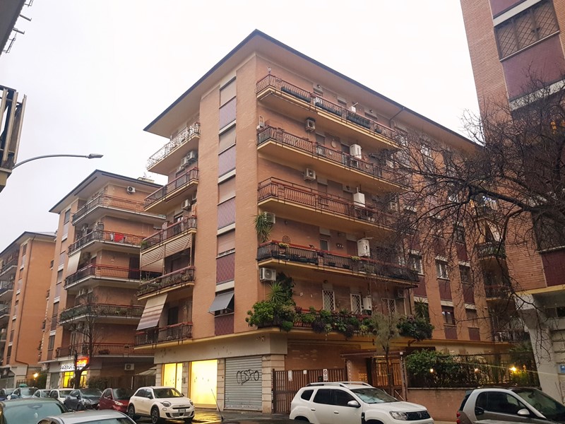 Monolocale in Vendita a Roma, 9'000&euro;, 9 m²