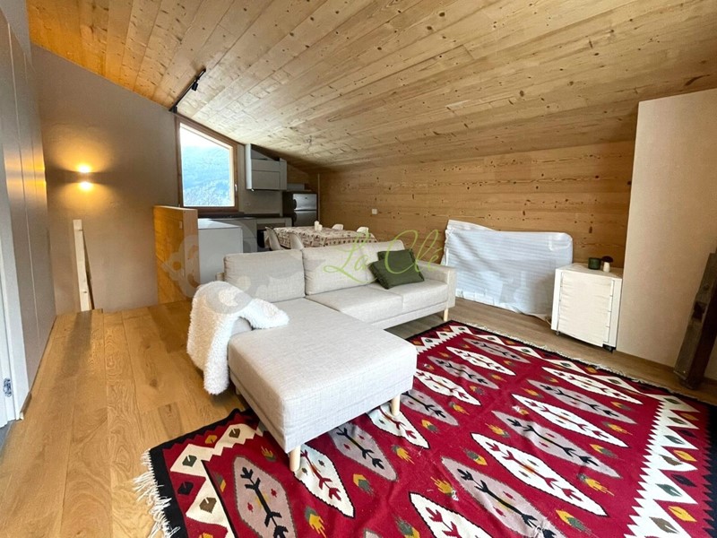 Trilocale in Affitto a Prè Saint Didier, zona Verrand, 75 m², arredato