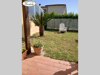 Casa Semi Indipendente in Vendita a Fosdinovo, 210'000&euro;, 115 m²