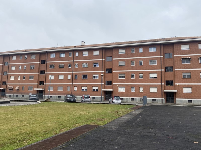 Trilocale in Vendita a Orbassano, 67'400&euro;, 87 m²