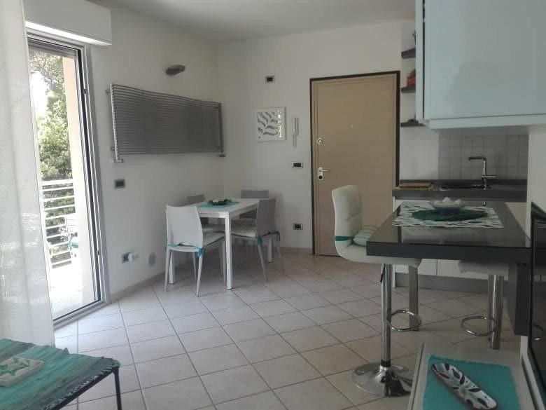 Bilocale in Vendita a Rosignano Marittimo, zona Castiglioncello, 280'000&euro;, 64 m², arredato