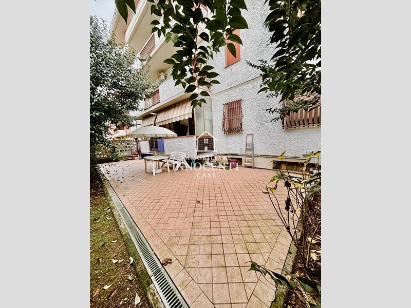 Quadrilocale in Vendita a Massa, 200'000&euro;, 70 m²