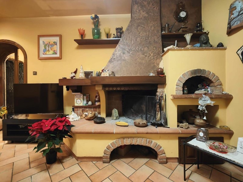 Appartamento in Vendita a Fucecchio, 175'000&euro;, 86 m², arredato, con Box