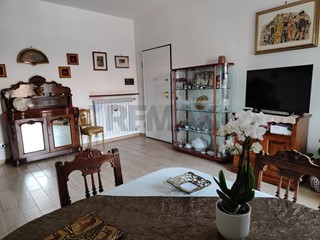Trilocale in Vendita a Roma, 249'000&euro;, 86 m²