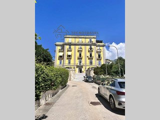Bilocale in Vendita a Napoli, 135'000&euro;, 45 m²