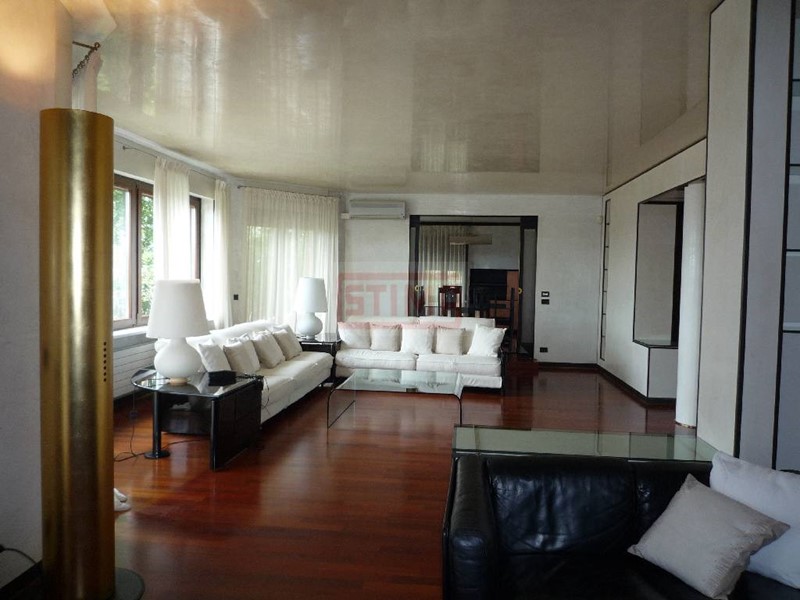 Appartamento in Vendita a Treviso, 650'000&euro;, 300 m²