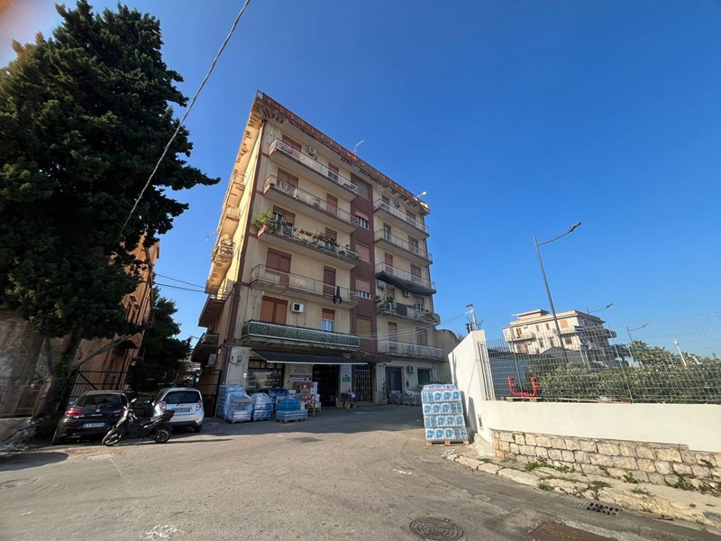 Attico in Vendita a Palermo, 149'000&euro;, 120 m²