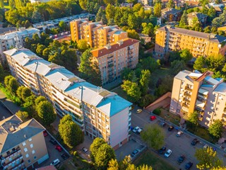 Trilocale in Vendita a Parma, 210'000&euro;, 90 m², con Box