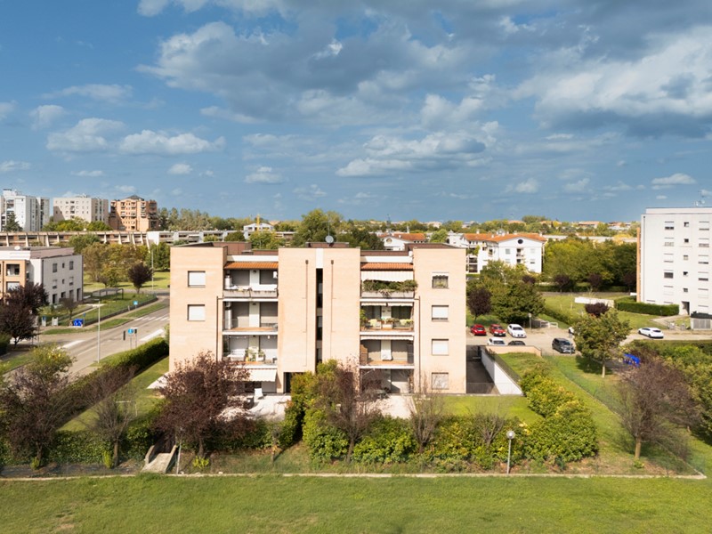 Trilocale in Vendita a Parma, 250'000&euro;, 78 m², con Box