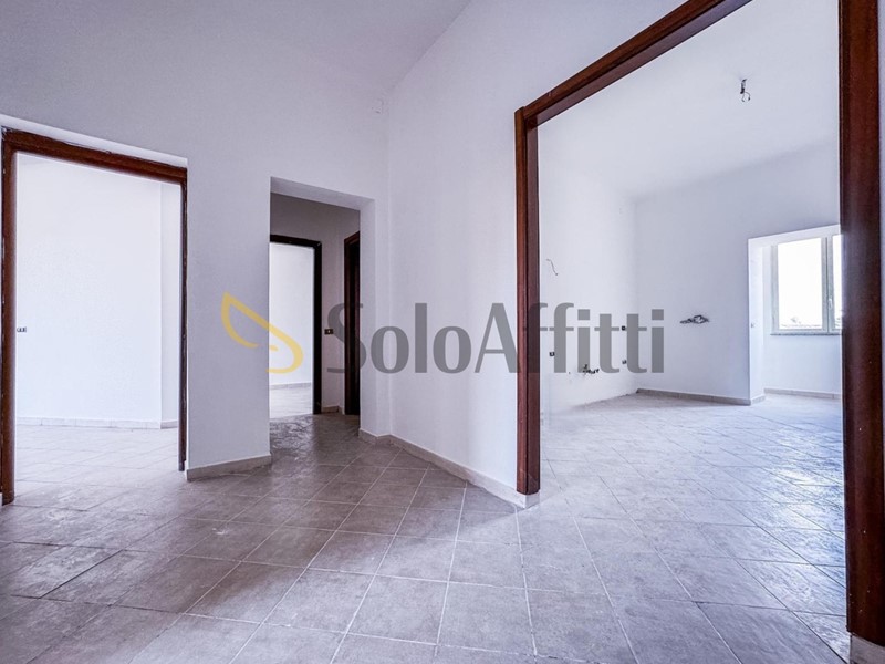 Trilocale in Affitto a Napoli, zona S. Giovanni a Teduccio, 690&euro;, 118 m²