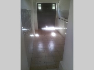 Immobile commerciale in Affitto a Siracusa, zona Tisia Tica Zecchino, 1'300&euro;, 62 m²