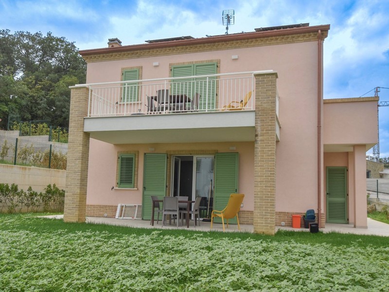 Villa in Vendita a Campofilone, 150 m²