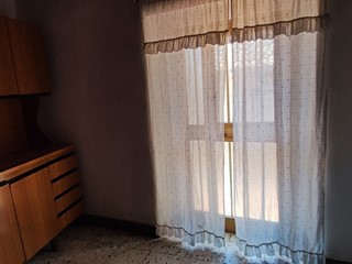 Quadrilocale in Vendita a Girifalco, 9'999&euro;, 150 m²