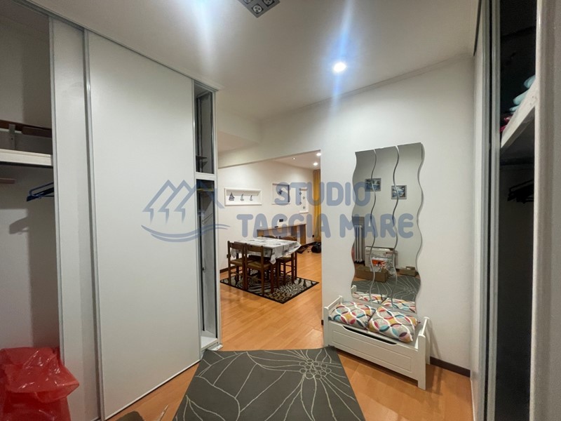 Quadrilocale in Affitto a Sanremo, 950&euro;, 75 m², arredato