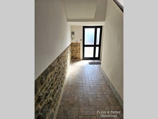 Quadrilocale in Vendita a Tuoro sul Trasimeno, 85'000&euro;, 86 m², arredato