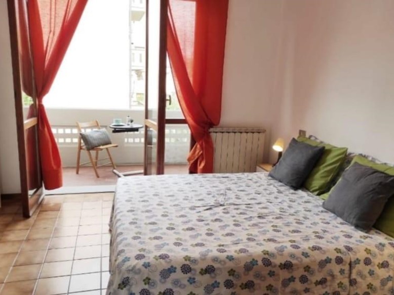 Villa bifamiliare in Affitto a Carrara, zona Marina di Carrara, 750&euro;, 100 m², arredato