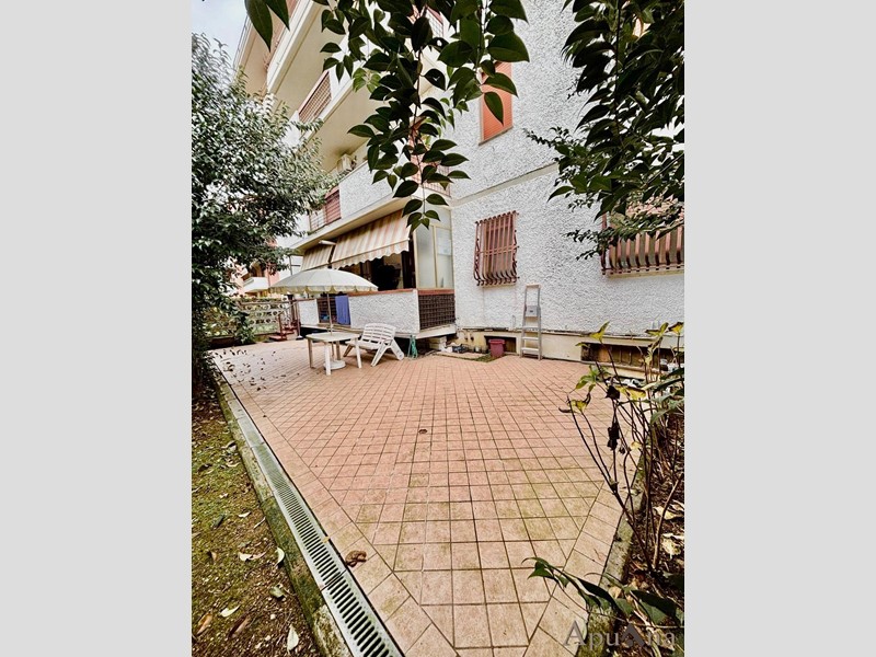 Quadrilocale in Vendita a Massa, 220'000&euro;, 70 m²