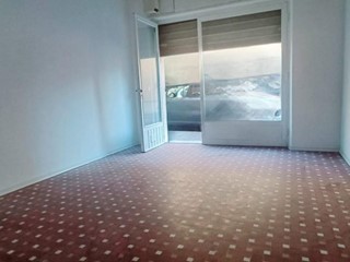 Immobile commerciale in Affitto a Massa, 650&euro;, 35 m²