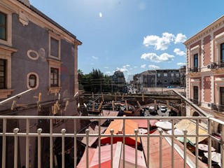 Appartamento in Vendita a Catania, 260'000&euro;, 140 m²