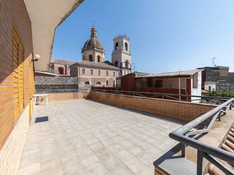 Trilocale in Vendita a Aci Catena, 115'000&euro;, 126 m²
