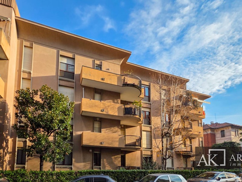 Quadrilocale in Vendita a Novara, 300'000&euro;, 155 m²