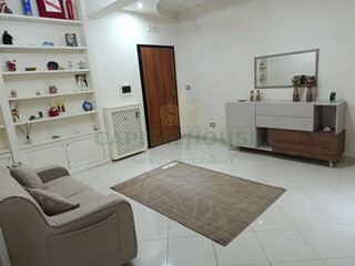 Trilocale in Affitto a Caserta, 700&euro;, 80 m²