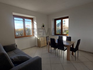 Bilocale in Affitto a Varese, 700&euro;, 90 m²