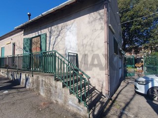 Casa Indipendente in Vendita a Ragalna, 99'000&euro;, 120 m²