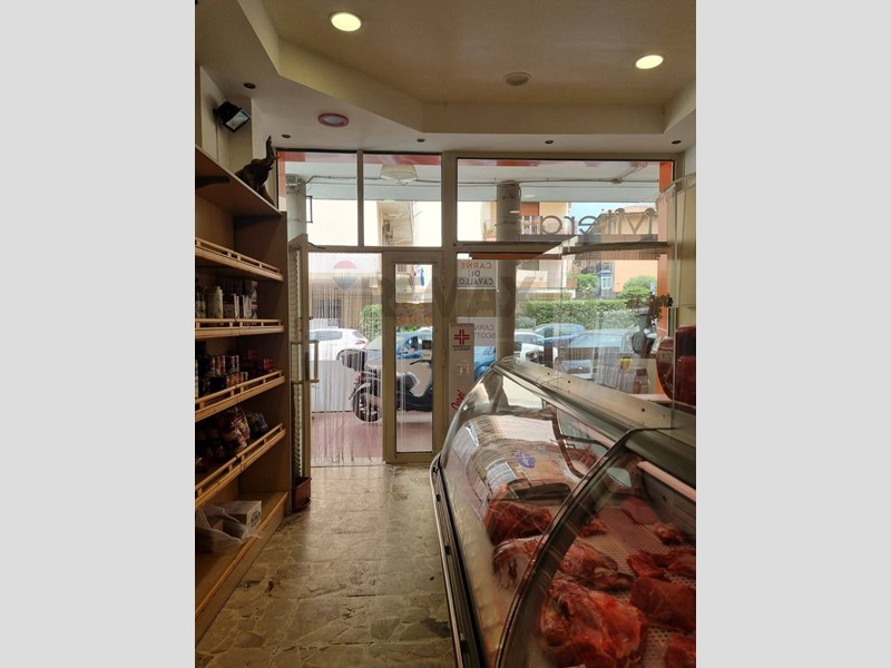 Attività commerciale in Vendita a Mascalucia, 30'000&euro;, 60 m²