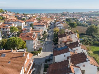 Appartamento in Vendita a Montemarciano, 195'000&euro;, 146 m²