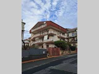 Appartamento in Affitto a Sant'Agata li Battiati, 650&euro;, 109 m²