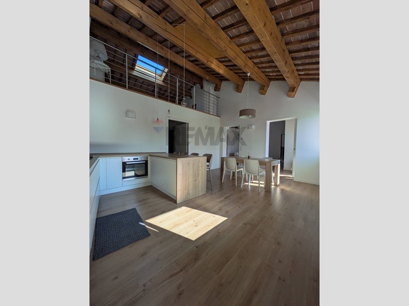 Attico in Affitto a Vicenza, 1'600&euro;, 120 m²