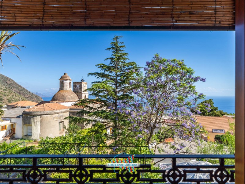 Appartamento in Vendita a Leni, 975'000&euro;, 210 m²