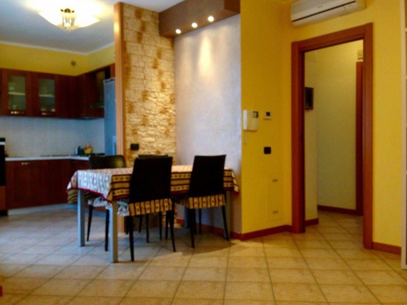 Trilocale in Affitto a Paratico, 800&euro;, 75 m²