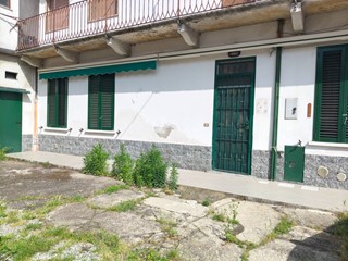 Bilocale in Vendita a Cinisello Balsamo, 150'000&euro;, 68 m²