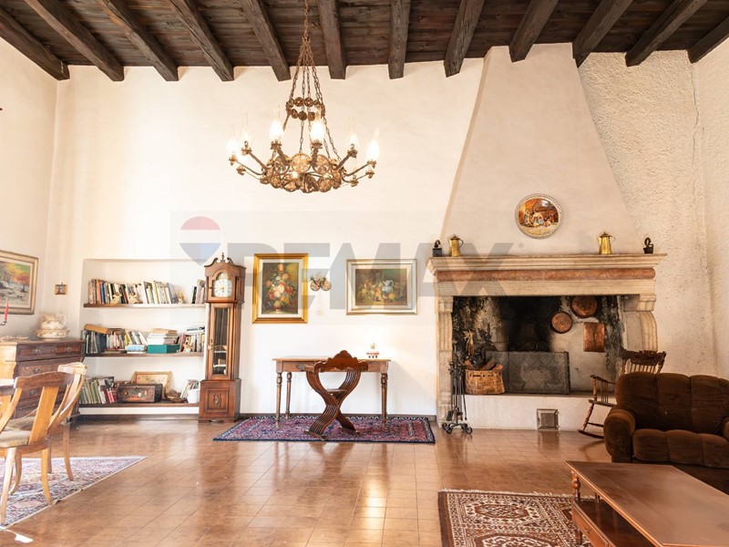 Casa Indipendente in Vendita a Croviana, 540'000&euro;, 433 m²