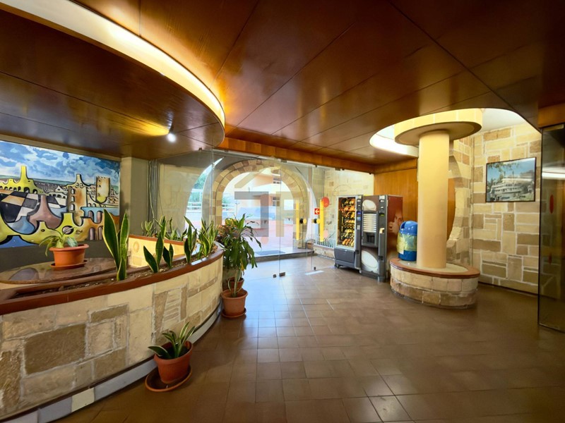 Appartamento in Vendita a Palermo, 598'000&euro;, 186 m²