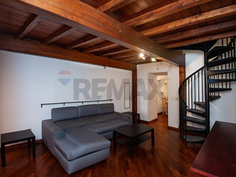 Trilocale in Vendita a Frosinone, 75'000&euro;, 66 m²