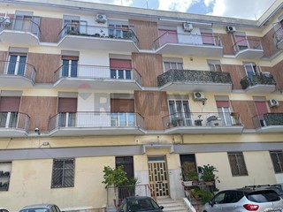 Quadrilocale in Vendita a Trani, 135'000&euro;, 121 m²